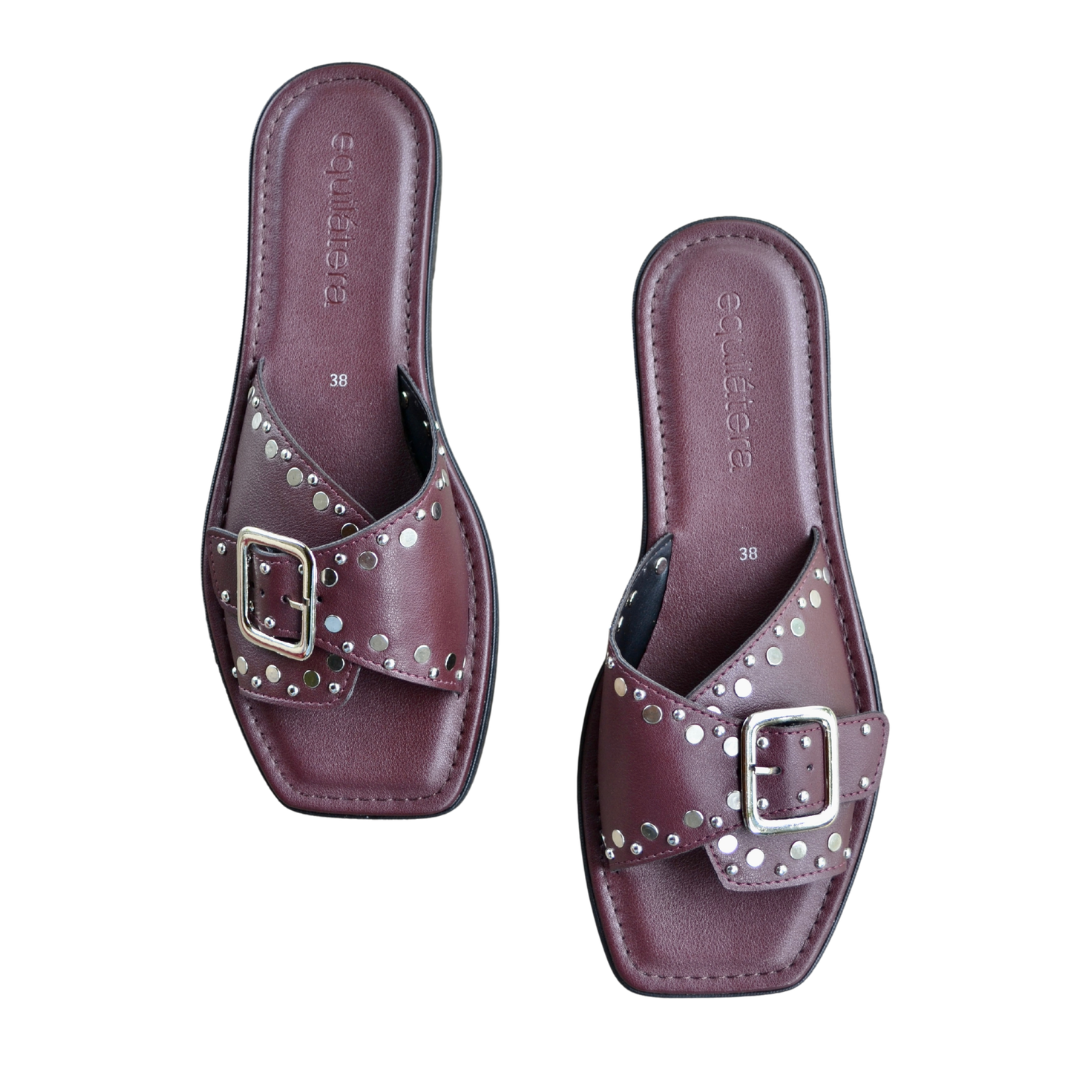 Stud / Bordeaux