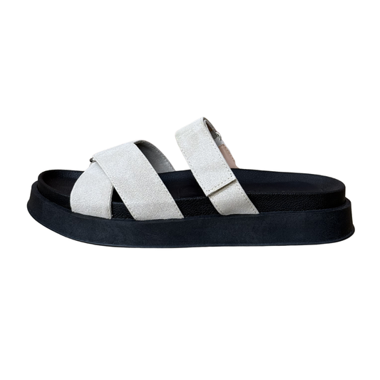 Arena / Greige Suede