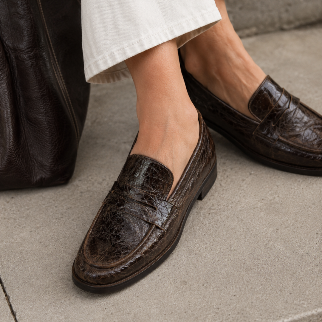 Moc/ Cuero